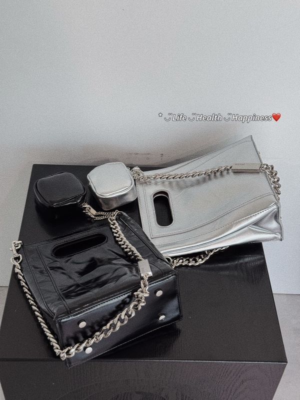 May’s only正韓廠做銀鏈皺皺包 