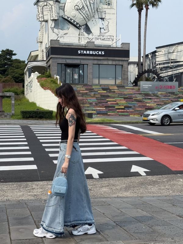 長腿神器｜韓系A字傘狀毛邊牛仔裙 