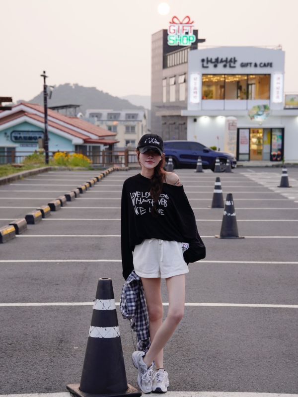 Cloud Hour｜發泡字防曬雲朵罩衫 