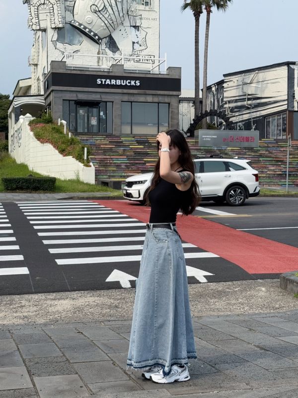 長腿神器｜韓系A字傘狀毛邊牛仔裙 