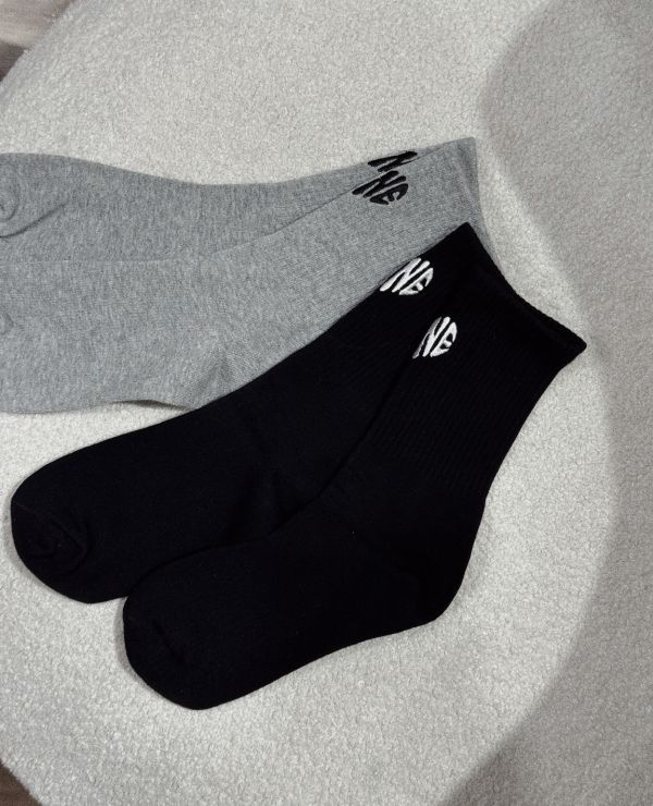 iNINE.｜獨家自訂字樣愛心襪 
