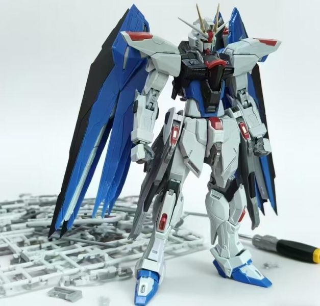 【史派克工廠】預購免運25年7月 SV模型 1/100 自由 宿命邊緣 組裝模型 0708 SV模型 1/100 自由 宿命邊緣 組裝模型