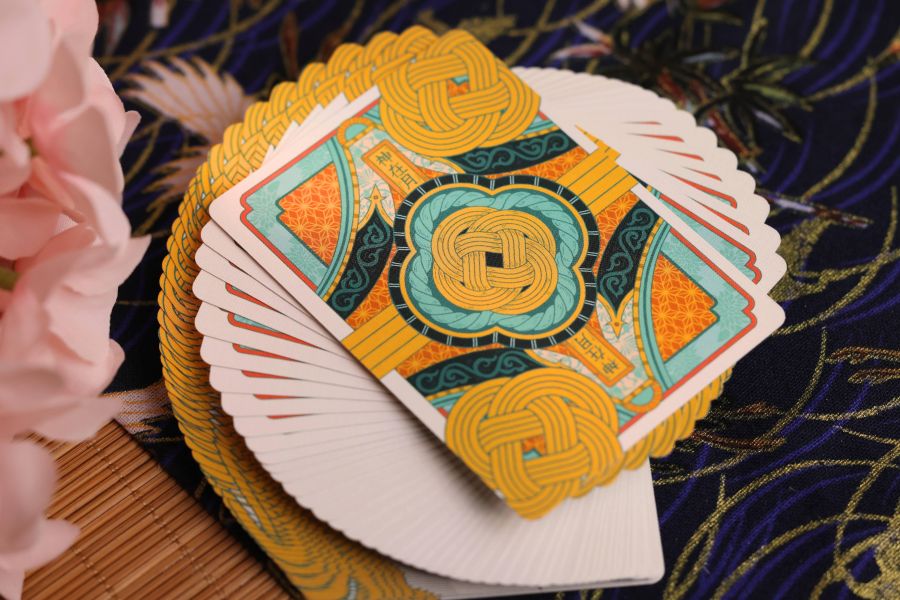 【史派克工廠】預購免運26年7月 Room One Cards Bloom 神在月 撲克牌 小吉版 0601 Room One Cards Bloom 神在月 撲克牌 小吉版