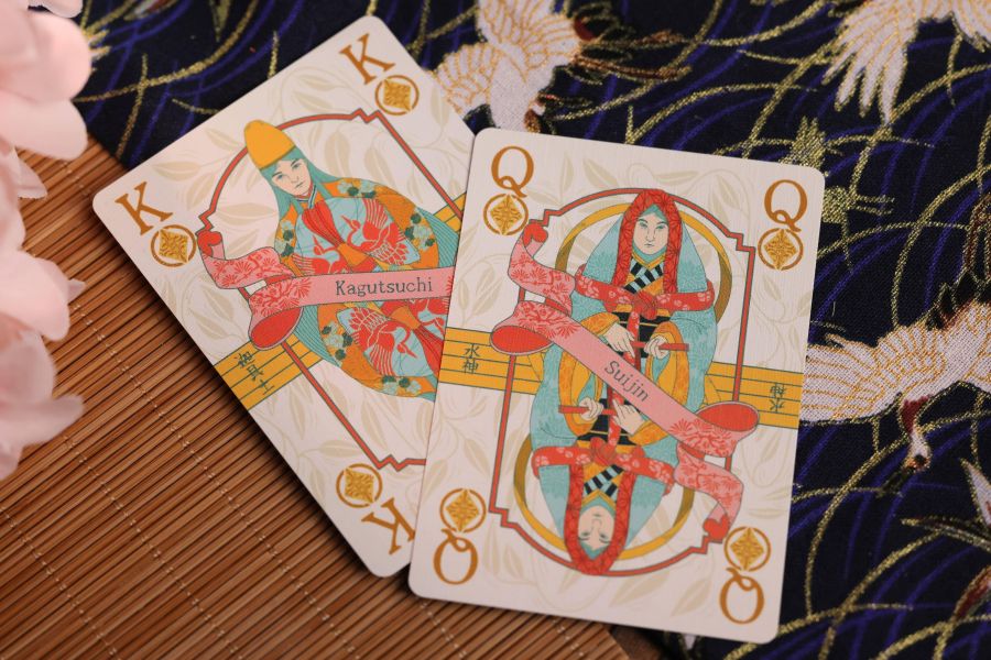 【史派克工廠】預購免運26年7月 Room One Cards Bloom 神在月 撲克牌 小吉版 0601 Room One Cards Bloom 神在月 撲克牌 小吉版