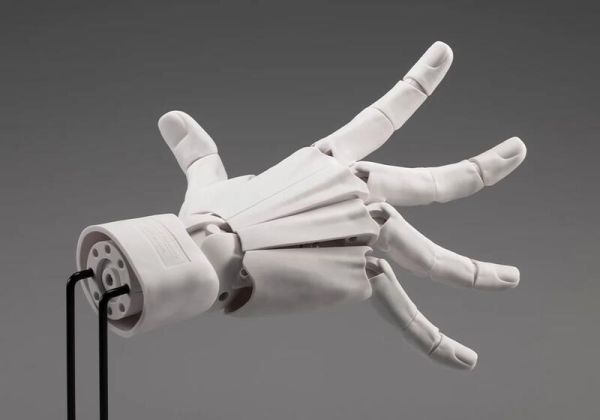 【史派克工廠】結單9月 加加美高浩×壽屋 ArtistSupport Item 終極手部模型 男手 白色右手 0312 加加美高浩×壽屋 ArtistSupport Item 終極手部模型 男手 白色右手