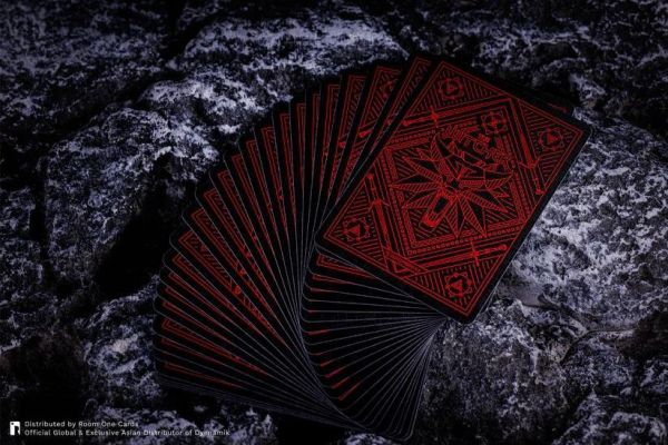 【史派克工廠】預購免運26年7月 Room One Cards Dyenamik 巫師 撲克牌 紅色版 0601 Room One Cards Dyenamik 巫師 撲克牌 紅色版