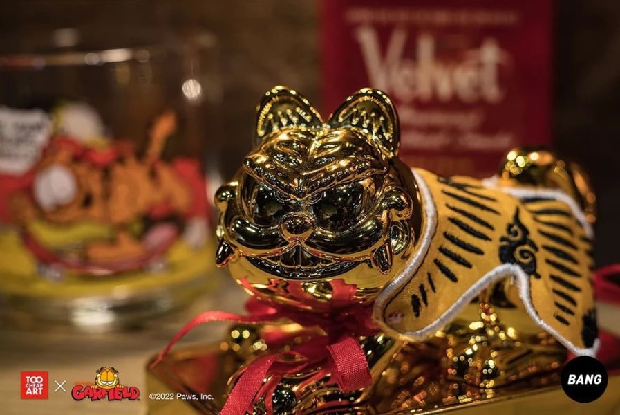 【史派克工廠】結單 預購免運24年9月 TOO CHEAP ART 加菲貓聯名 祈喵熱 虎爺 潮玩手辦 0606 TOO CHEAP ART 加菲貓聯名 祈喵熱 虎爺 潮玩手辦