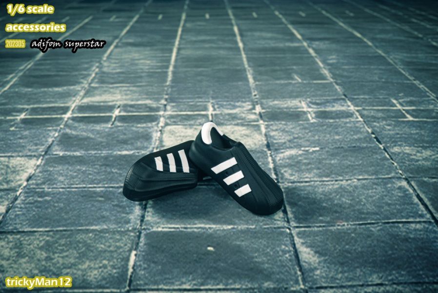 【史派克工廠】結單 預購23年6月 trickyMan12 1/6 搪膠運動鞋 202304-5 白色 & 黑色 0525 trickyMan12 1/6 搪膠運動鞋 202304-5 白色 & 黑色