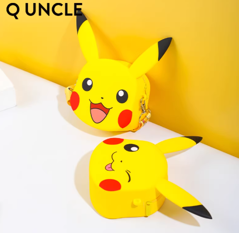 【史派克工廠】預購免運26年2月 寶可夢 皮卡丘 眨眼 大笑 矽膠 單肩包 收納包 外出包 兒童手提包 0113 寶可夢 皮卡丘 眨眼 大笑 矽膠 單肩包 收納包 外出包 兒童手提包