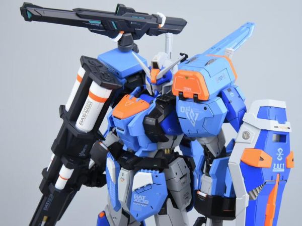 【史派克工廠】現貨 MH01 決鬥鋼彈+強化裝甲 1/72 合金成品 有燈光 0430 MH01 決鬥鋼彈+強化裝甲 1/72 合金成品 有燈光