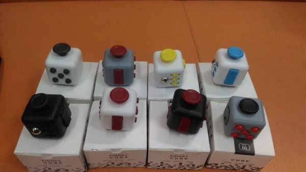 【史派克工廠】現貨 療癒骰子 Fidget Cube mini 紓壓骰子 舒壓 忘憂骰子 壓力骰子 隨機出貨不挑款 單顆 療癒骰子 Fidget Cube mini 紓壓骰子 舒壓 忘憂骰子 壓力骰子