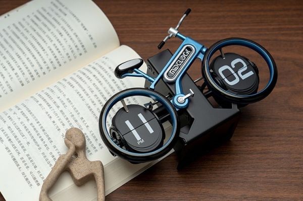 【史派克工廠】結單免運26年1月 MIDCLOCK 桌面自動翻頁時鐘 二代自行車 12小時制 6色 0130 MIDCLOCK 桌面自動翻頁時鐘 二代自行車 12小時制 6色