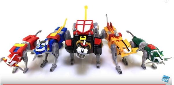 【史派克工廠】結單預購12月 Playmates Voltron 百獸王 五獅合體 豪華聲光 40周年 40CM 0730 Playmates Voltron 百獸王 五獅合體 豪華聲光 40周年 40CM
