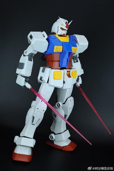 【史派克工廠】結單 預購24年Q2 方大競 1/35 初代鋼彈 元祖 特大頭像胸像比例 LED燈可發光 組裝模型 0510 方大競 1/35 初代鋼彈 元祖 特大頭像胸像比例 LED燈可發光 組裝模