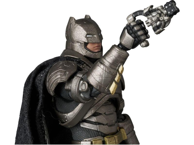【史派克工廠】預購免運26年10月 MAFEX 裝甲蝙蝠俠 Ver.1.5 0525 MAFEX 裝甲蝙蝠俠 Ver.1.5