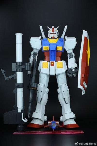 【史派克工廠】結單 預購24年Q2 方大競 1/35 初代鋼彈 元祖 特大頭像胸像比例 LED燈可發光 組裝模型 0510 方大競 1/35 初代鋼彈 元祖 特大頭像胸像比例 LED燈可發光 組裝模