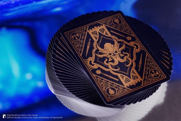【史派克工廠】預購免運26年7月 Room One Cards Dyenamik 柏德之門 3 撲克牌 3版 0601 Room One Cards Dyenamik 柏德之門 3 撲克牌 3版