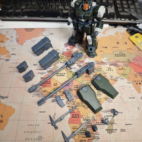 【史派克工廠】預購免運26年3月 酋長大陸 超動騎兵 轟魔 1/144 組裝模型 綠 紅 2色 0123 酋長大陸 超動騎兵 轟魔 1/144 組裝模型 綠 紅 2色