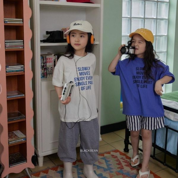 BLACKBEAN｜SLOWLY字母短TEE 