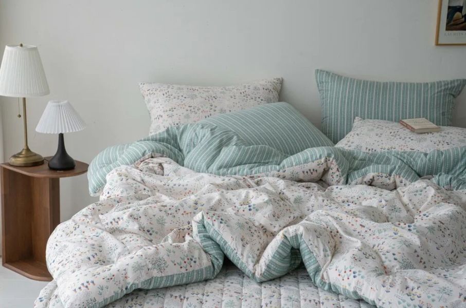 韓國製 小花草雙色厚款四季被｜2COLORS 