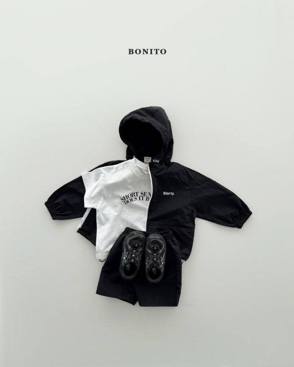 BONITO｜帥氣風衣套裝(外套+短褲) 