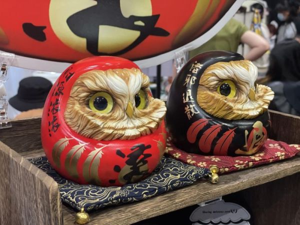 【售罄展示追加請私訊客服@toystationtw】貓鷹頭‬達摩 X 水雲之境工作室 #動漫#模型#玩具#gk#玩驛#火影#手辦#海賊#死神#航海王#獵人#阿拉蕾#七大罪#七龍珠#寶可夢#神奇寶貝#哥吉拉#宮崎駿#迪士尼#灌籃高手#鬼滅之日刃#一拳超人#蠟筆小新#咒術#鏈鋸人#進擊的巨人#妖精尾巴#我的英雄學院#我英#鋼鍊#鋼之煉金術師#新世紀福音戰士#EVA#間諜家家酒#Re0#漫威#dc#集美#hex#tsume#prime1#queen#tes#xm#野獸國#壽屋#數碼寶貝