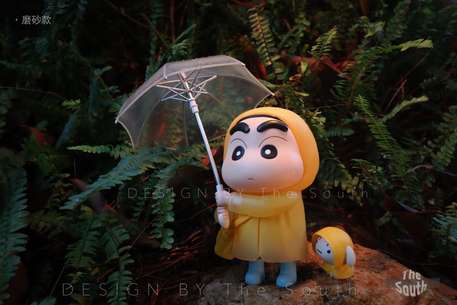 【售罄展示追加請私訊客服@toystationtw】蠟筆小新 雨衣小新 X The South 動漫,模型,玩具,gk,玩驛,火影,手辦,海賊,死神,航海王,獵人,阿拉蕾,七大罪,七龍珠,寶可夢,神奇寶貝,哥吉拉,宮崎駿,迪士尼,灌籃高手,鬼滅之日刃,一拳超人,蠟筆小新,咒術,鏈鋸人,進擊的巨人,妖精尾巴,我的英雄學院,我英,鋼鍊,鋼之煉金術師,新世紀福音戰士,EVA,間諜家家酒,Re0,漫威,dc,集美#hex#tsume#prime1#queen#tes#xm#野獸國#壽屋#數碼寶貝