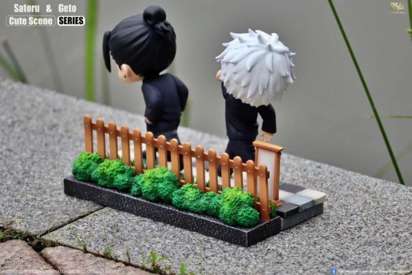 【售罄展示追加請私訊客服@toystationtw】咒術迴戰 Q 版場景系列第一彈：悟傑街溜子 夏油傑&五條悟 X Real Creation 動漫,模型,玩具,gk,玩驛,火影,手辦,海賊,死神,航海王,獵人,阿拉蕾,七大罪,七龍珠,寶可夢,神奇寶貝,哥吉拉,宮崎駿,迪士尼,灌籃高手,鬼滅之日刃,一拳超人,蠟筆小新,咒術,鏈鋸人,進擊的巨人,妖精尾巴,我的英雄學院,我英,鋼鍊,鋼之煉金術師,新世紀福音戰士,EVA,間諜家家酒,Re0,漫威,dc,集美#hex#tsume#prime1#queen#tes#xm#野獸國#壽屋#數碼寶貝