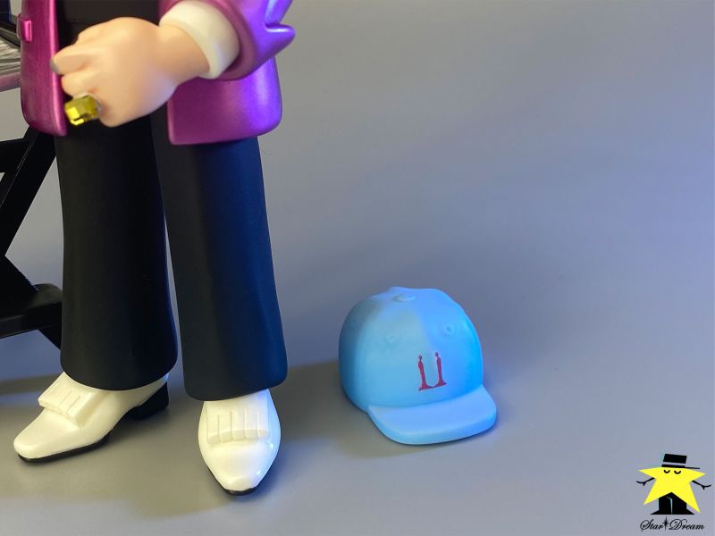 【售罄展示追加請私訊客服@toystationtw】G-DRAGON 第三張專輯 D-1 海報Ubermensch 手辦雕像 X StarDream 玩驛丨Toy station, GK雕像預購, GK雕像代購, GK雕像現貨, GK雕像修復, 咒術, 咒術迴戰, SCC玩具屋, 玩具給庫, NBA, 瘋公仔, 訂製雕像,模型,伯公仔,gk,玩驛,火影,夜風本舖,海賊,死神,航海王,獵人,阿拉蕾,七大罪,七龍珠,寶可夢,神奇寶貝,哥吉拉,宮崎駿,迪士尼,灌籃高手,鬼滅之刃,一拳超人,蠟筆小新,咒術,鏈鋸人,進擊的巨人,乙骨,我英