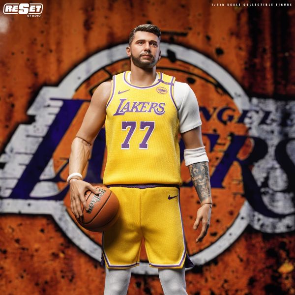 【預購】NBA 收藏級可動人偶 盧卡·唐西奇 X Reset重置 玩驛丨Toy station, GK雕像預購, GK雕像代購, GK雕像現貨, GK雕像修復, 咒術, 咒術迴戰, SCC玩具屋, 玩具給庫, NBA, 瘋公仔, 訂製雕像,模型,伯公仔,gk,玩驛,火影,夜風本舖,海賊,死神,航海王,獵人,阿拉蕾,七大罪,七龍珠,寶可夢,神奇寶貝,哥吉拉,宮崎駿,迪士尼,灌籃高手,鬼滅之刃,一拳超人,蠟筆小新,咒術,鏈鋸人,進擊的巨人,乙骨,我英