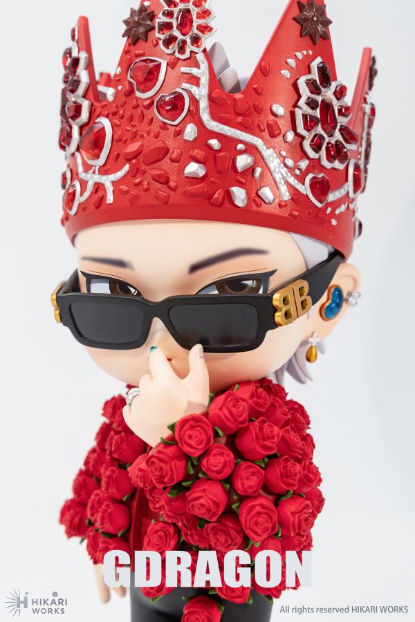 【預購】權志龍 Felix GD G-Dragon  Big Bang X Hikari 2025Übermensch 玩驛丨Toy station, GK雕像預購, GK雕像代購, GK雕像現貨, GK雕像修復, 咒術, 咒術迴戰, SCC玩具屋, 玩具給庫, NBA, 瘋公仔, 訂製雕像,模型,伯公仔,gk,玩驛,火影,夜風本舖,海賊,死神,航海王,獵人,阿拉蕾,七大罪,七龍珠,寶可夢,神奇寶貝,哥吉拉,宮崎駿,迪士尼,灌籃高手,鬼滅之刃,一拳超人,蠟筆小新,咒術,鏈鋸人,進擊的巨人,乙骨,我英