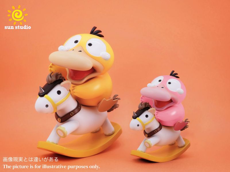 【售罄展示追加請私訊客服@toystationtw】寶可夢 搖搖馬系列第二彈 可達鴨 X SUN studio 動漫,模型,玩具,gk,玩驛,火影,手辦,海賊,死神,航海王,獵人,阿拉蕾,七大罪,七龍珠,寶可夢,神奇寶貝,哥吉拉,宮崎駿,迪士尼,灌籃高手,鬼滅之日刃,一拳超人,蠟筆小新,咒術,鏈鋸人,進擊的巨人,妖精尾巴,我的英雄學院,我英,鋼鍊,鋼之煉金術師,新世紀福音戰士,EVA,間諜家家酒,Re0,漫威,dc,集美#hex#tsume#prime1#queen#tes#xm#野獸國#壽屋#數碼寶貝