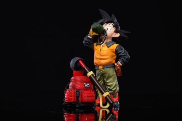 【售罄展示追加請私訊客服@toystationtw】七龍珠  封面系列共鳴-喝水悟空 X League LG 玩驛丨Toy station, GK雕像預購, GK雕像代購, GK雕像現貨, GK雕像修復, 咒術, 咒術迴戰, SCC玩具屋, 玩具給庫, NBA, 瘋公仔, 訂製雕像,模型,伯公仔,gk,玩驛,火影,夜風本舖,海賊,死神,航海王,獵人,阿拉蕾,七大罪,七龍珠,寶可夢,神奇寶貝,哥吉拉,宮崎駿,迪士尼,灌籃高手,鬼滅之刃,一拳超人,蠟筆小新,咒術,鏈鋸人,進擊的巨人,乙骨,我英