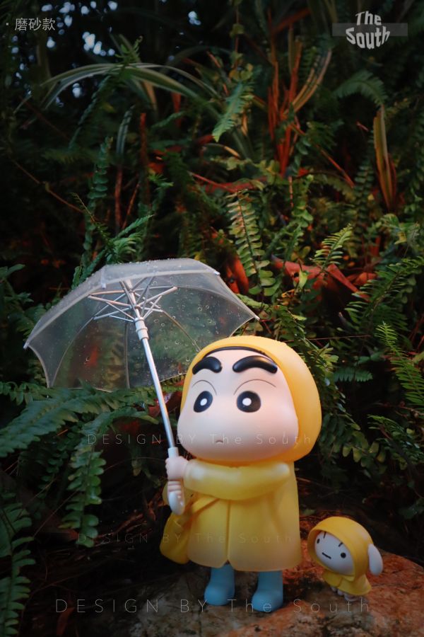 【售罄展示追加請私訊客服@toystationtw】蠟筆小新 雨衣小新 X The South 動漫,模型,玩具,gk,玩驛,火影,手辦,海賊,死神,航海王,獵人,阿拉蕾,七大罪,七龍珠,寶可夢,神奇寶貝,哥吉拉,宮崎駿,迪士尼,灌籃高手,鬼滅之日刃,一拳超人,蠟筆小新,咒術,鏈鋸人,進擊的巨人,妖精尾巴,我的英雄學院,我英,鋼鍊,鋼之煉金術師,新世紀福音戰士,EVA,間諜家家酒,Re0,漫威,dc,集美#hex#tsume#prime1#queen#tes#xm#野獸國#壽屋#數碼寶貝