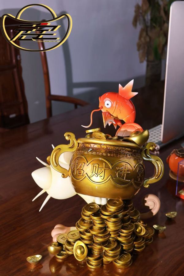 【預購】寶可夢 招財進寶貓貓錦鯉 X 元寶工作室 玩驛丨Toy station, GK雕像預購, GK雕像代購, GK雕像現貨, GK雕像修復, 咒術, 咒術迴戰, SCC玩具屋, 玩具給庫, NBA, 瘋公仔, 訂製雕像,模型,伯公仔,gk,玩驛,火影,夜風本舖,海賊,死神,航海王,獵人,阿拉蕾,七大罪,七龍珠,寶可夢,神奇寶貝,哥吉拉,宮崎駿,迪士尼,灌籃高手,鬼滅之刃,一拳超人,蠟筆小新,咒術,鏈鋸人,進擊的巨人,乙骨,我英