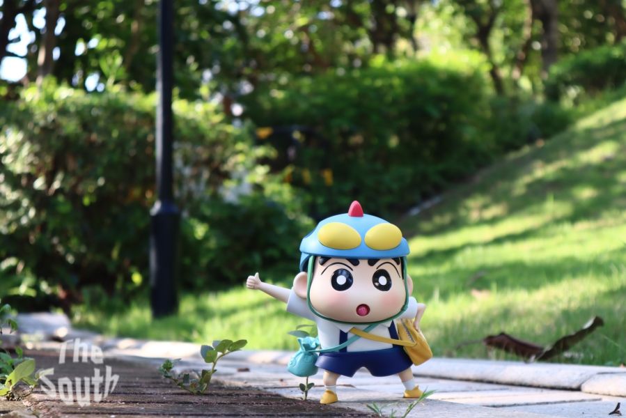 【售罄展示追加請私訊客服@toystationtw】蠟筆小新 遇見小新 X The South 動漫,模型,玩具,gk,玩驛,火影,手辦,海賊,死神,航海王,獵人,阿拉蕾,七大罪,七龍珠,寶可夢,神奇寶貝,哥吉拉,宮崎駿,迪士尼,灌籃高手,鬼滅之日刃,一拳超人,蠟筆小新,咒術,鏈鋸人,進擊的巨人,妖精尾巴,我的英雄學院,我英,鋼鍊,鋼之煉金術師,新世紀福音戰士,EVA,間諜家家酒,Re0,漫威,dc,集美#hex#tsume#prime1#queen#tes#xm#野獸國#壽屋#數碼寶貝