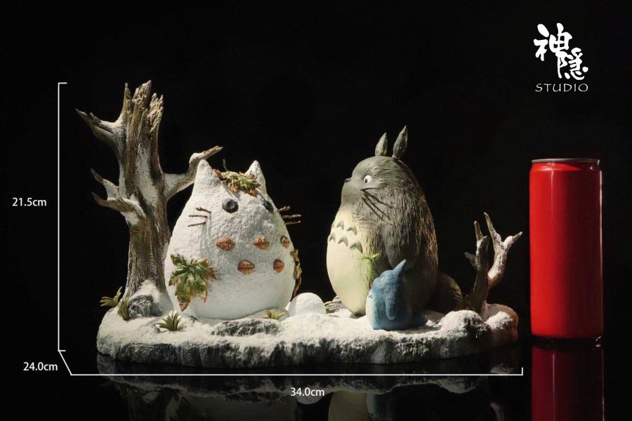 【預購】宮崎駿 遇見系列 雪地中的嬉戲-龍貓 X 神隱工作室 玩驛丨Toy station, GK雕像預購, GK雕像代購, GK雕像現貨, GK雕像修復, 咒術, 咒術迴戰, SCC玩具屋, 玩具給庫, NBA, 瘋公仔, 訂製雕像,模型,伯公仔,gk,玩驛,火影,夜風本舖,海賊,死神,航海王,獵人,阿拉蕾,七大罪,七龍珠,寶可夢,神奇寶貝,哥吉拉,宮崎駿,迪士尼,灌籃高手,鬼滅之刃,一拳超人,蠟筆小新,咒術,鏈鋸人,進擊的巨人,乙骨,我英