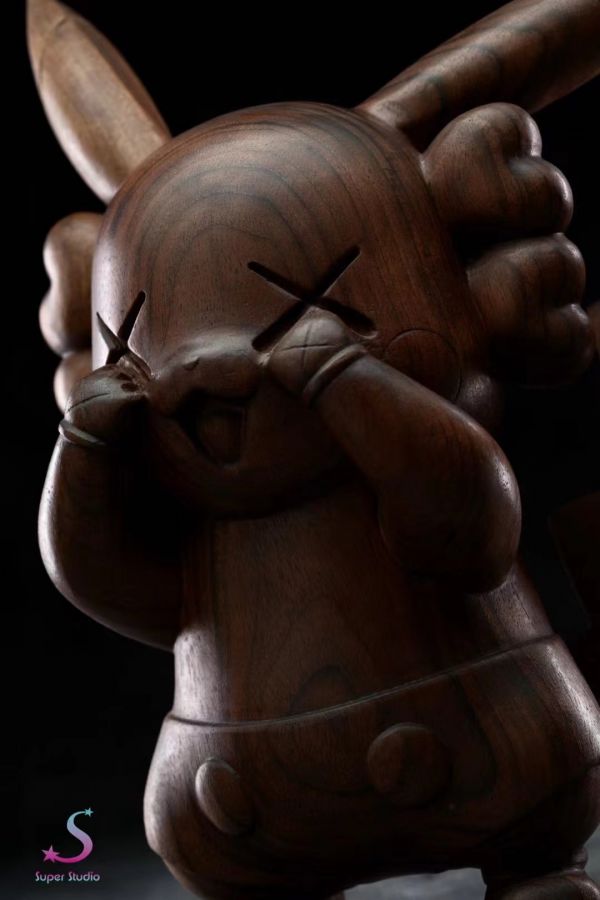 〖預購〗KAWS 皮卡丘 木雕版 X Super工作室 #動漫#模型#玩具#gk#玩驛#火影#手辦#海賊#死神#航海王#獵人#阿拉蕾#七大罪#七龍珠#寶可夢#神奇寶貝#哥吉拉#宮崎駿#迪士尼#灌籃高手#鬼滅之日刃#一拳超人#蠟筆小新#咒術#鏈鋸人#進擊的巨人#妖精尾巴#我的英雄學院#我英#鋼鍊#鋼之煉金術師#新世紀福音戰士#EVA#間諜家家酒#Re0#漫威#dc#集美#hex#tsume#prime1#queen#tes#xm#野獸國#壽屋#數碼寶貝