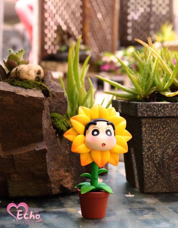 【售罄展示追加請私訊客服@toystationtw】蠟筆小新 春日部花店系列第一彈-向日葵小新 X Echo #動漫#模型#玩具#gk#玩驛#火影#手辦#海賊#死神#航海王#獵人#阿拉蕾#七大罪#七龍珠#寶可夢#神奇寶貝#哥吉拉#宮崎駿#迪士尼#灌籃高手#鬼滅之日刃#一拳超人#蠟筆小新#咒術#鏈鋸人#進擊的巨人#妖精尾巴#我的英雄學院#我英#鋼鍊#鋼之煉金術師#新世紀福音戰士#EVA#間諜家家酒#Re0#漫威#dc#集美#hex#tsume#prime1#queen#tes#xm#野獸國#壽屋#數碼寶貝