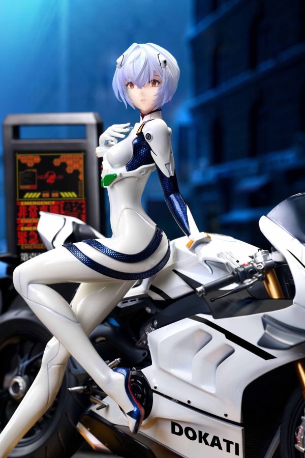 【預購】Eva新世紀福音戰士 共鳴系列 機車綾波零 X Kol工作室 玩驛丨Toy station, GK雕像預購, GK雕像代購, GK雕像現貨, GK雕像修復, 咒術, 咒術迴戰, SCC玩具屋, 玩具給庫, NBA, 瘋公仔, 訂製雕像,模型,伯公仔,gk,玩驛,火影,夜風本舖,海賊,死神,航海王,獵人,阿拉蕾,七大罪,七龍珠,寶可夢,神奇寶貝,哥吉拉,宮崎駿,迪士尼,灌籃高手,鬼滅之刃,一拳超人,蠟筆小新,咒術,鏈鋸人,進擊的巨人,乙骨,我英