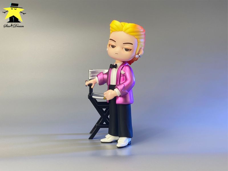【售罄展示追加請私訊客服@toystationtw】G-DRAGON 第三張專輯 D-1 海報Ubermensch 手辦雕像 X StarDream 玩驛丨Toy station, GK雕像預購, GK雕像代購, GK雕像現貨, GK雕像修復, 咒術, 咒術迴戰, SCC玩具屋, 玩具給庫, NBA, 瘋公仔, 訂製雕像,模型,伯公仔,gk,玩驛,火影,夜風本舖,海賊,死神,航海王,獵人,阿拉蕾,七大罪,七龍珠,寶可夢,神奇寶貝,哥吉拉,宮崎駿,迪士尼,灌籃高手,鬼滅之刃,一拳超人,蠟筆小新,咒術,鏈鋸人,進擊的巨人,乙骨,我英
