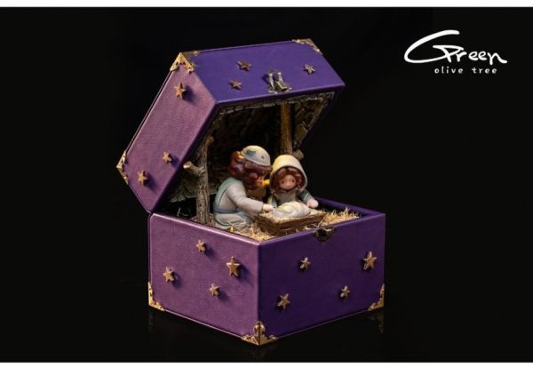 【預購】他於馬槽處誕生〔BOX故事繪系列〕X 橄欖樹 Green Olive Tree 工作室 玩驛丨Toy station, GK雕像預購, GK雕像代購, GK雕像現貨, GK雕像修復, 咒術, 咒術迴戰, SCC玩具屋, 玩具給庫, NBA, 瘋公仔, 訂製雕像,模型,伯公仔,gk,玩驛,火影,夜風本舖,海賊,死神,航海王,獵人,阿拉蕾,七大罪,七龍珠,寶可夢,神奇寶貝,哥吉拉,宮崎駿,迪士尼,灌籃高手,鬼滅之刃,一拳超人,蠟筆小新,咒術,鏈鋸人,進擊的巨人,乙骨,我英