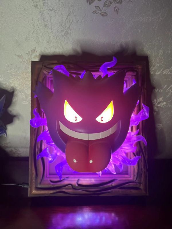 【售罄展示追加請私訊客服@toystationtw】寶可夢 耿鬼壁掛 惡作劇耿鬼小場景 X SUN  studio 玩驛丨Toy station, GK雕像預購, GK雕像代購, GK雕像現貨, GK雕像修復, 咒術, 咒術迴戰, SCC玩具屋, 玩具給庫, NBA, 瘋公仔, 訂製雕像,模型,伯公仔,gk,玩驛,火影,夜風本舖,海賊,死神,航海王,獵人,阿拉蕾,七大罪,七龍珠,寶可夢,神奇寶貝,哥吉拉,宮崎駿,迪士尼,灌籃高手,鬼滅之刃,一拳超人,蠟筆小新,咒術,鏈鋸人,進擊的巨人,乙骨,我英