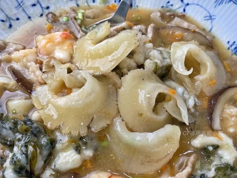 【魚翅】 (天勾翅) 