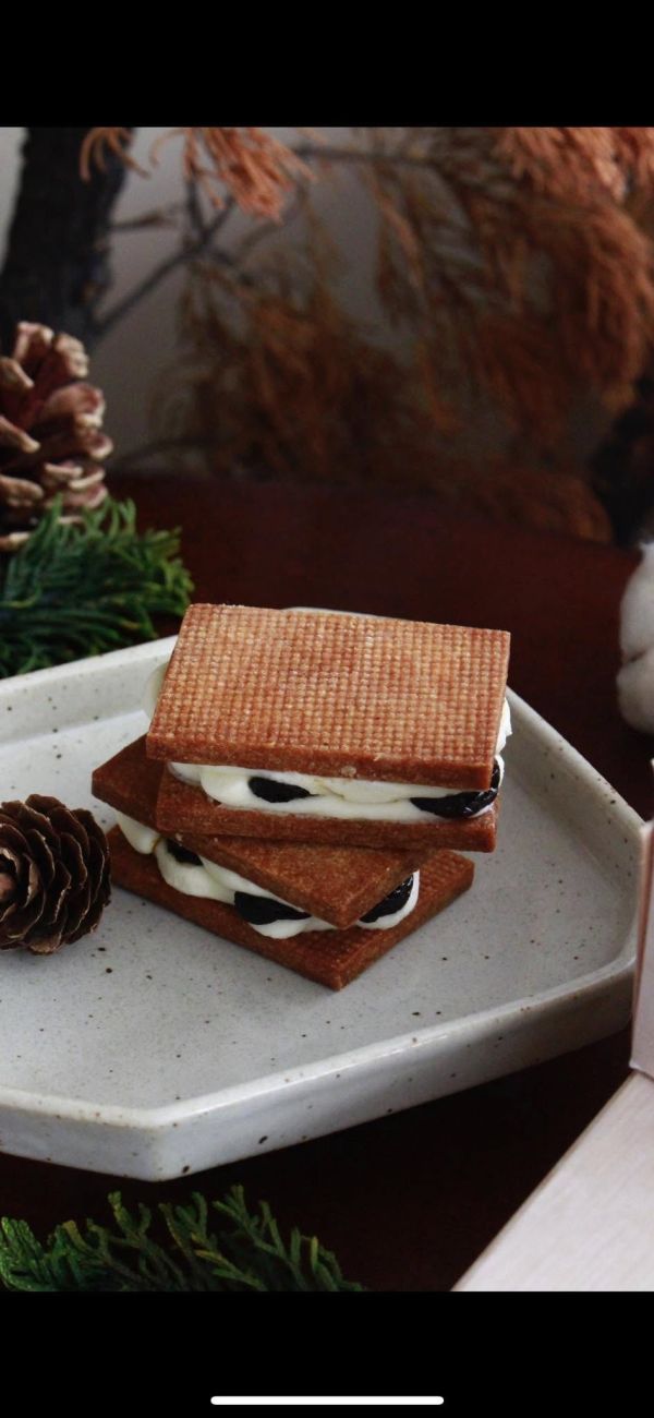 蘭姆葡萄奶油夾心餅 