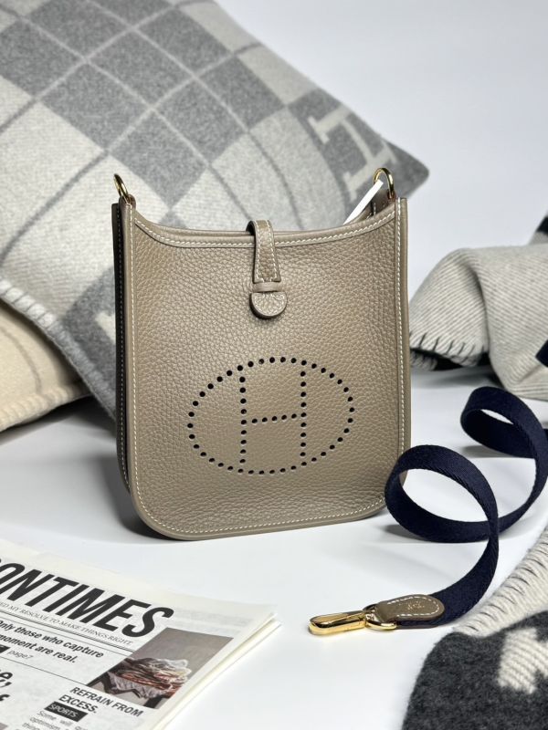 HERMÈS EVELYNE 16 AMAZONE BAG 