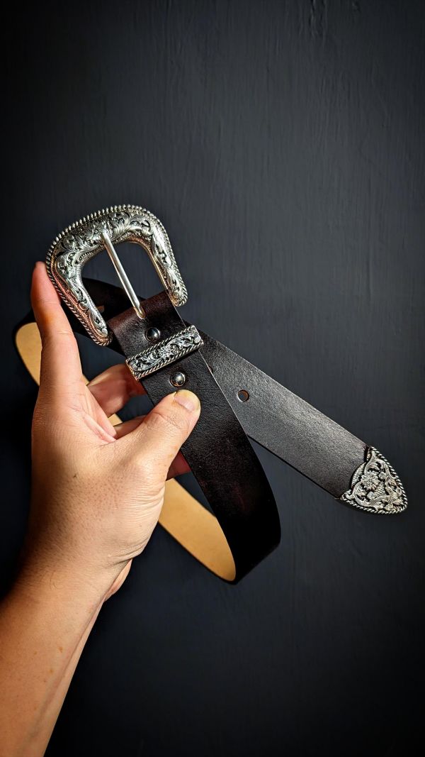 38mm銀黑維多利亞雕花三件式/焦茶色植鞣革皮帶 