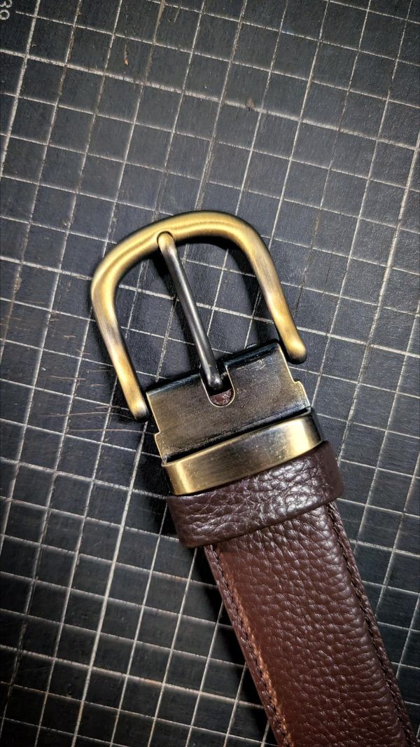 台製銅頭3.5公分寬茶色荔枝紋紳士皮帶 