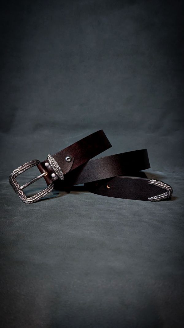 38mm羽毛雕花手染焦茶色皮帶 