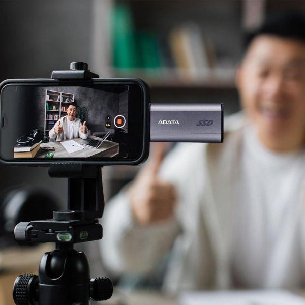 【ADATA 威剛】SC750 外接式固態硬碟 1TB  SSD (銀色/USB3.2/Gen2/Type-C/5年保) 